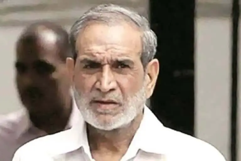 तिहाड़ जेल में बंद पूर्व सांसद सज्जन कुमार का निधन, 1984 दंगा मामले में काट रहे थे उम्रकैद की सजा  रणभेरी): 1984 के सिख विरोधी दंगों के मामलों में दोषी ठहराए गए कांग्रेस के पूर्व सांसद सज्जन कुमार का गुरुवार, 20 अगस्त 2026 को 80 वर्ष की उम्र में निधन हो गया। वह तिहाड़ जेल में उम्रकैद की सजा काट रहे 
